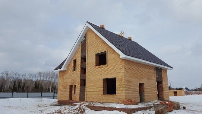 Деревянный дом или кирпичный