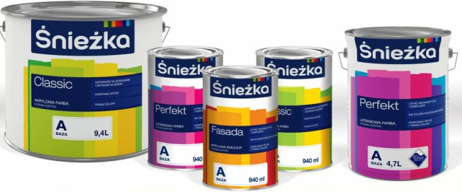 Краска Sniezka является бюджетным, качественным и довольно популярным вариантом для отделки потолка