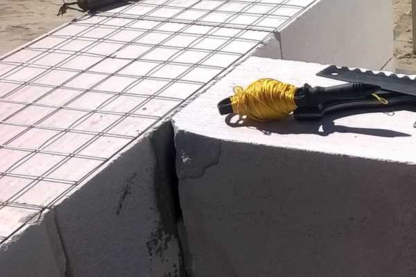 Армирование газобетона Армирование с помощью кладочной арматурной сетки