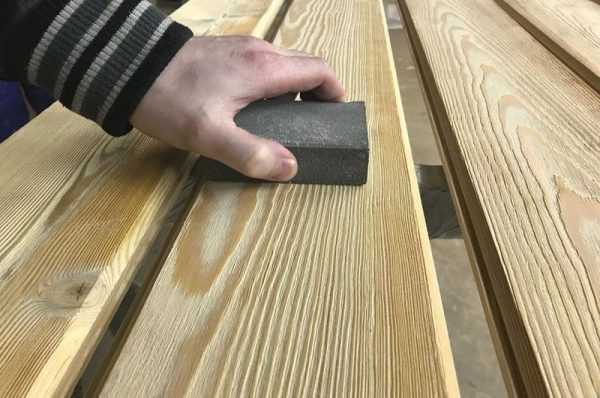 Механическое браширование вагонки