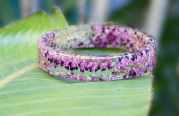 Заливка сухоцветов Браслет с сухими цветами