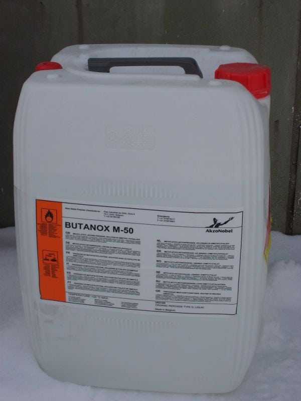 Инициатор процесса отверждения Butanox M-50 Бутанокс для отверждения полиэфирной смолы