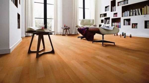 Золотисто-рыже-желтый пол Цвет миланский орех прекрасно смотрится в интерьере любой комнаты