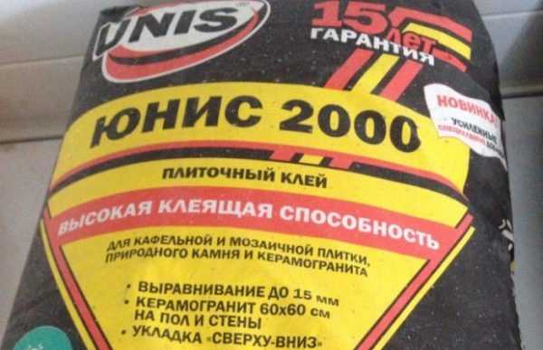 Состав с высокой клеящей способностью Юнис 2000 для мозаики и керамогранита