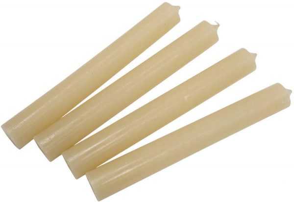 Для полировки мебели можно использовать парафиновые хозяйственные свечи