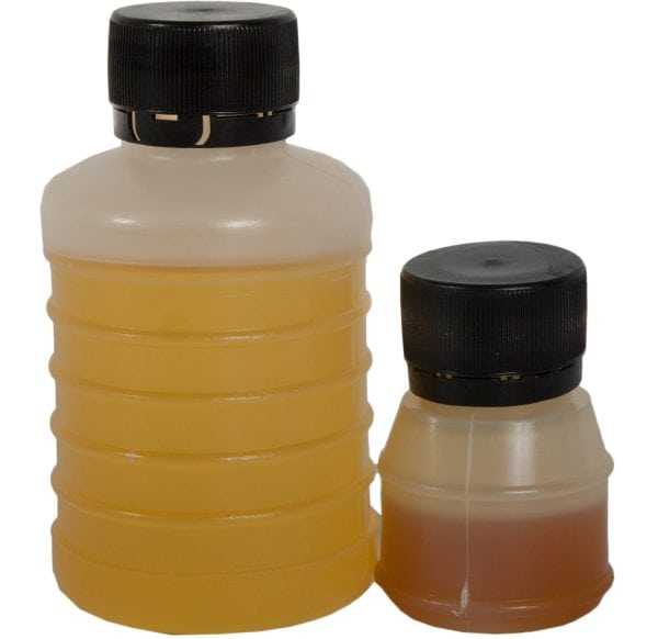 Смола с отвердителем Клей состоит из эпоксидной смолы и отвердителя