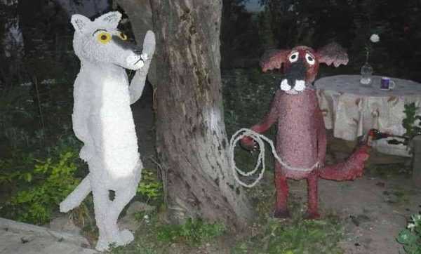 Фигурки волков из монтажной пены Волки из монтажной пены