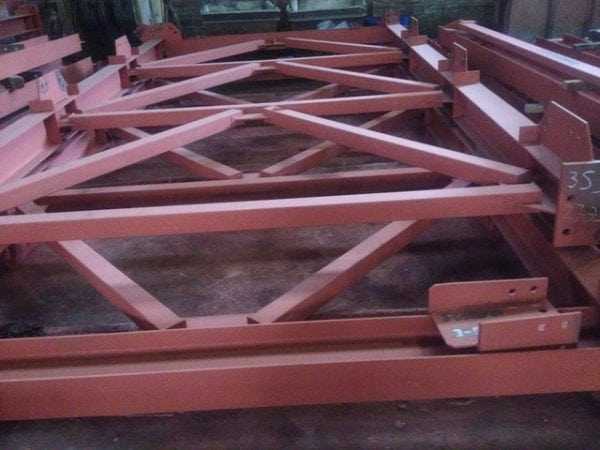 Покрытие металлических деталей грунтовкой ХС-068 применяется для защиты металлоконструкций