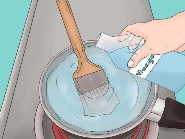 Замачивание кисти в воде с кондиционером Удаление краски с кисточки