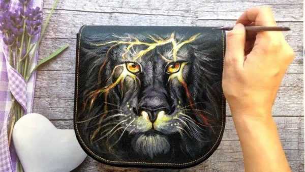 Роспись по коже - сумка со львом Роспись по коже