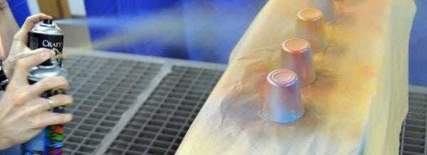 Покраска посуды бесцветной краской Красим стекло краской