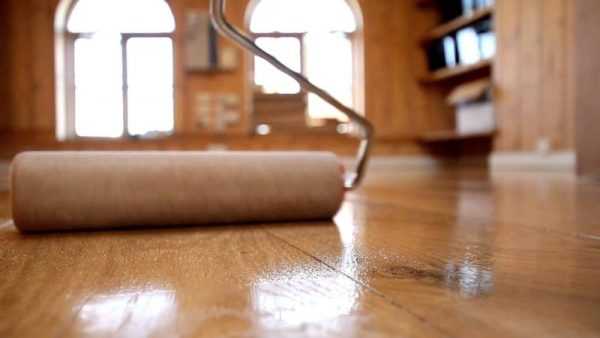 Нанесение воска на пол Покраска пола