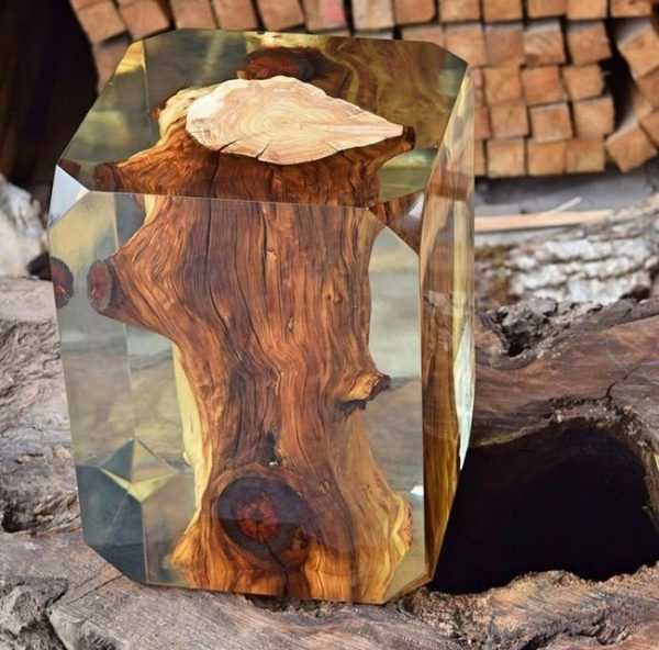 Прозрачный куб с деревом внутри Мебель из эпоксидной смолы с огранкой