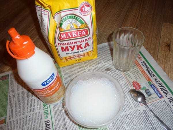 Пшеничная мука и клей ПВА Смесь из муки и клея