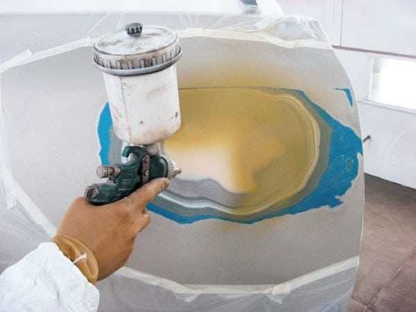 Распыление грунта Нанесение кислотного грунта аэрозольным методом