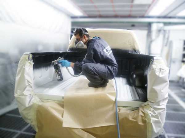 Защита кузова краской Раптор Нанесение защитного покрытия РАПТОР