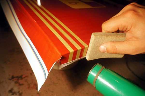 Использование самоклеющейся плёнки Оклейка двери пленкой