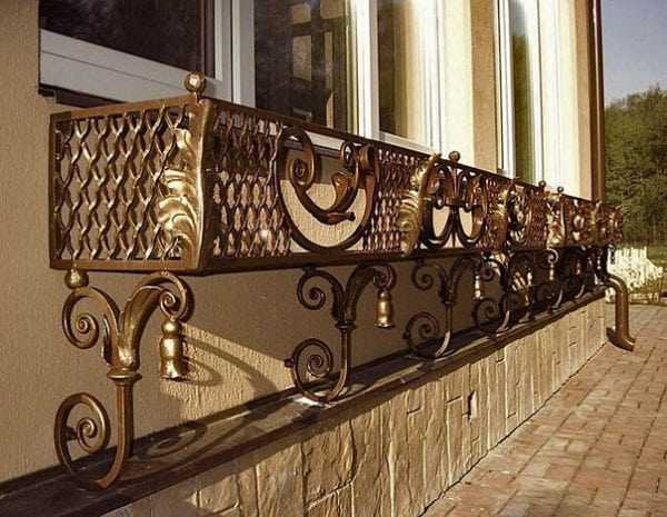 Окрашивание под бронзу Окрашивание металла под бронзу