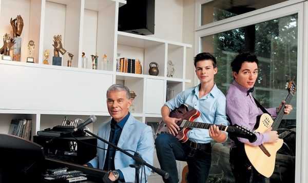 Олег Газманов с сыновьями Филиппом и Родионом