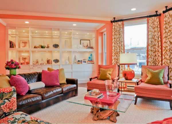 Сочетание цветов в интерьере Персиковый прекрасно комбинируется с другими цветами