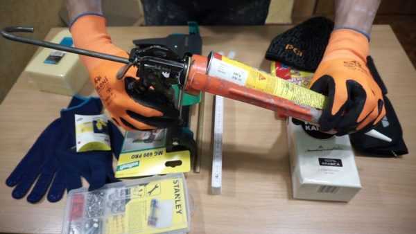 Заправка пневматического пистолета герметиком Заправка пневмопистолета