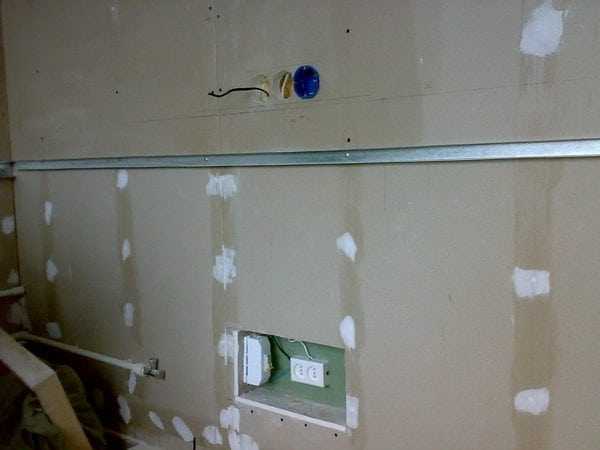 Шпаклевание гипсокартона Подготовка гипсокартона для укладки плитки