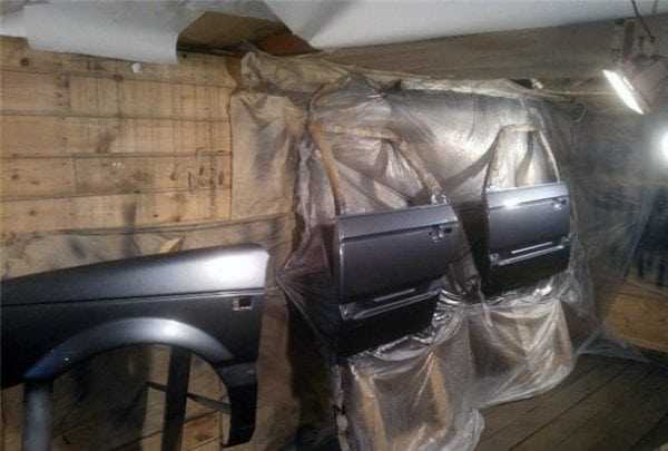 Поэтапная окраска Покраска дверей и крыла автомобиля