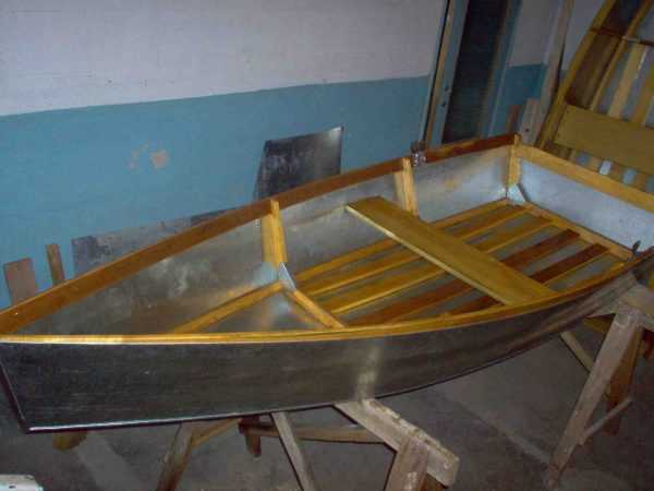 Окраска деревянных деталей лодки Покраска внутренних деталей лодки