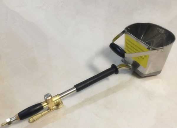 Приспособление для быстрого нанесения на стену штукатурного раствора