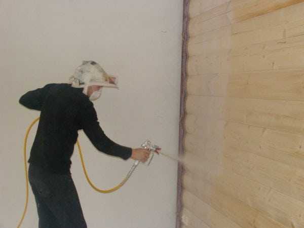 Нанесение пропитки Нанесение пропитки на блок-хаус