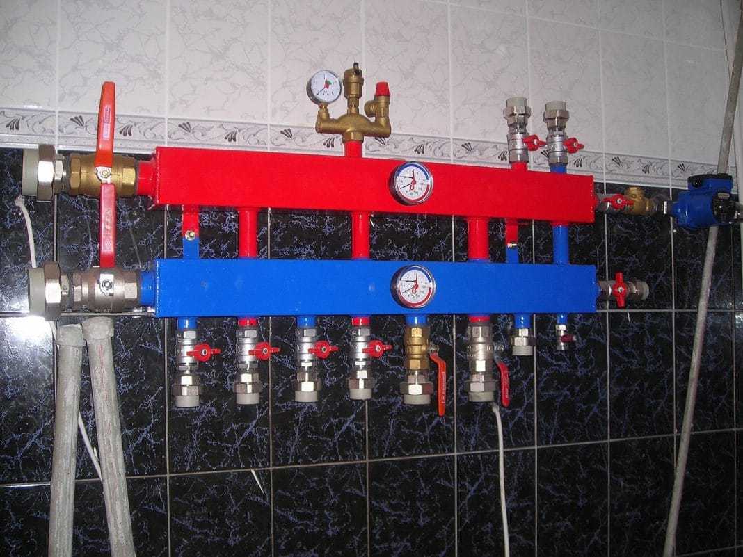 Как выглядит распределительный коллектор отопления Распределительный коллектор отопления