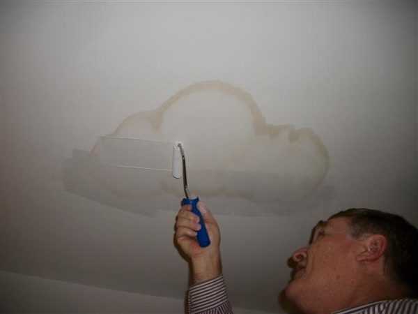 Устранение следов потопа Ремонт потолка после затопления