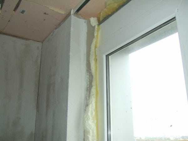 Шпаклевка окна Шпаклевание по монтажной пене
