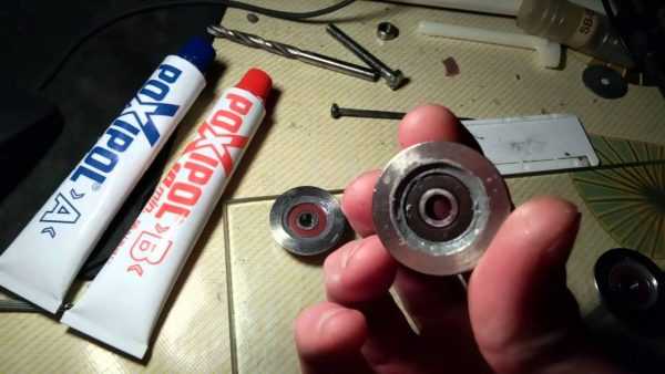 Применение Поксипола Средство подходит для склейки металла и других материалов