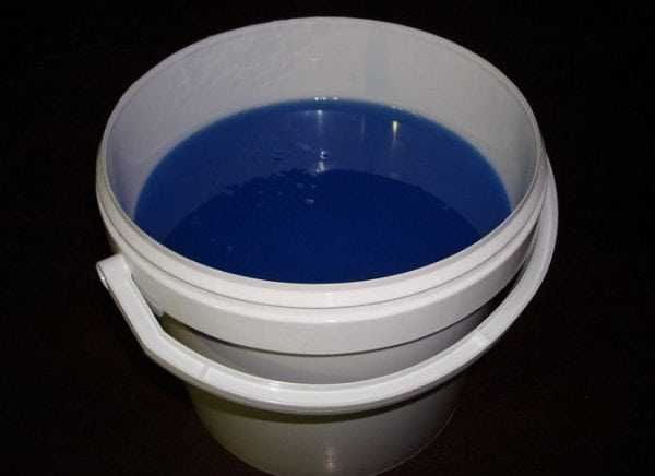 Смола на основе полиэфиров Полиэфирная смола - дешевая замена эпоксидки