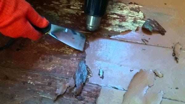 Удаление краски термическим методом Удаление краски с помощью строительного фена