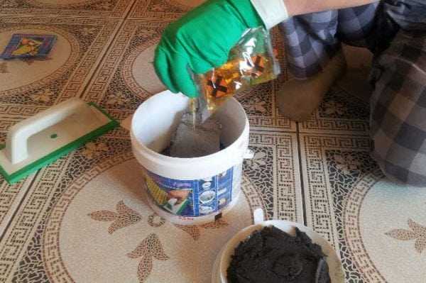 Состав эпоксидной затирки Затирка состоит из эпоксидной композиции и наполнителя