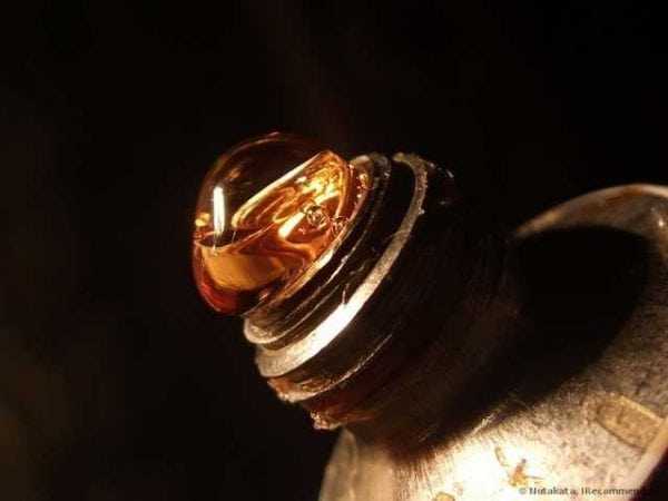 Характеристики клея БФ Клей БФ сделан на основе поливинилбутираля