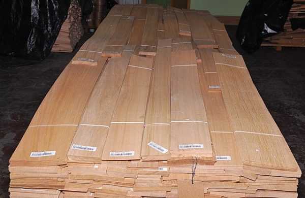 Дубовый шпон Материал строганый обрезной из дуба