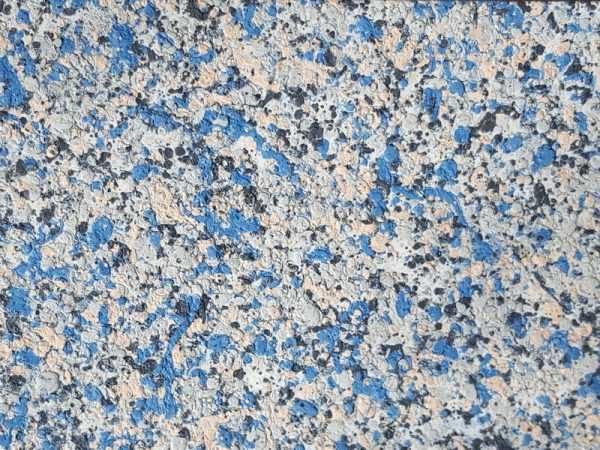 Вкрапления различных цветов в мозаичном покрытии Мозаичная краска состоит из основы и капсул с красителем