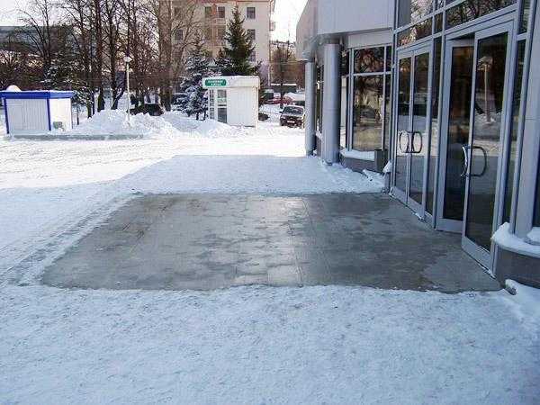 Теплый пол на улице экономит время и средств на уборку площади от снега и наледи Теплый пол на улице