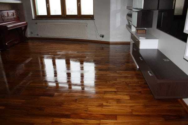 Акриловый тонированный лак Особенности акрилового тонировочного лака