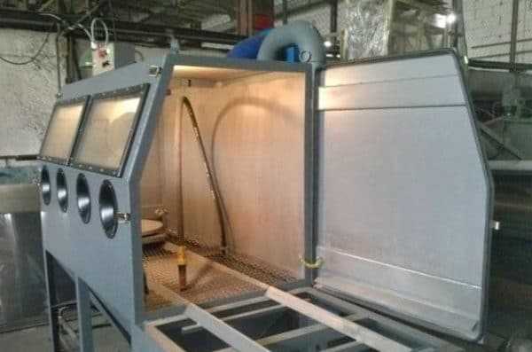 Шкаф для струйной очистки КСО-130-ИСФР Устройство необитаемой камеры