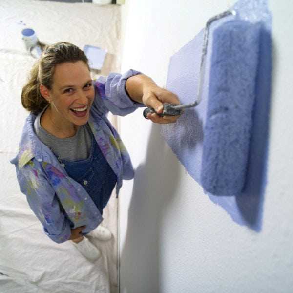 Красим фасад валиком Нанесение фасадных красок с помощью валика