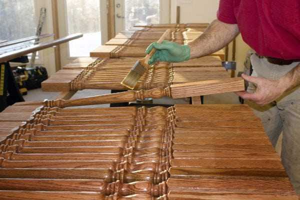 Обработка деревянных поверхностей Наносим грунтовку для дерева