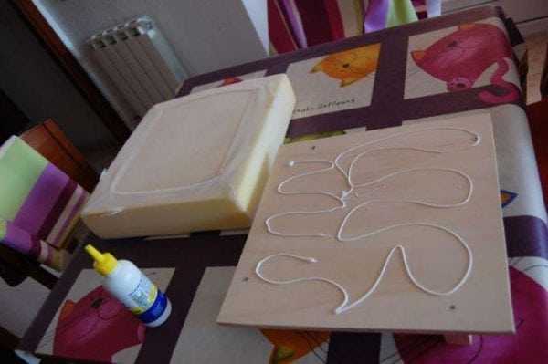 Приклейка поролона Выбор клея для работы с поролоном