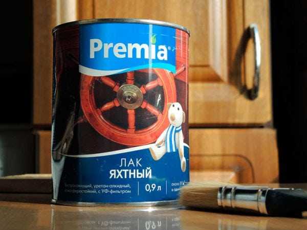 Банка яхтного лака Premia Яхтный лак