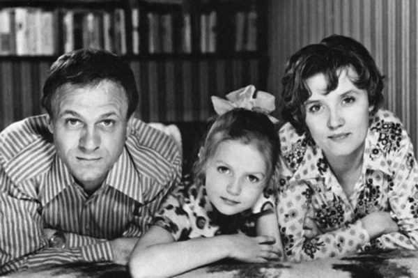 Юлия с родителями Владимиром Меньшовым и Верой Алентовой