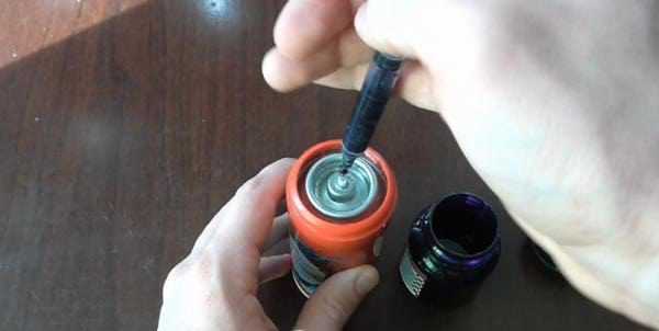 Заправка баллончика краской Заправка аэрозольного баллончика краской своими руками