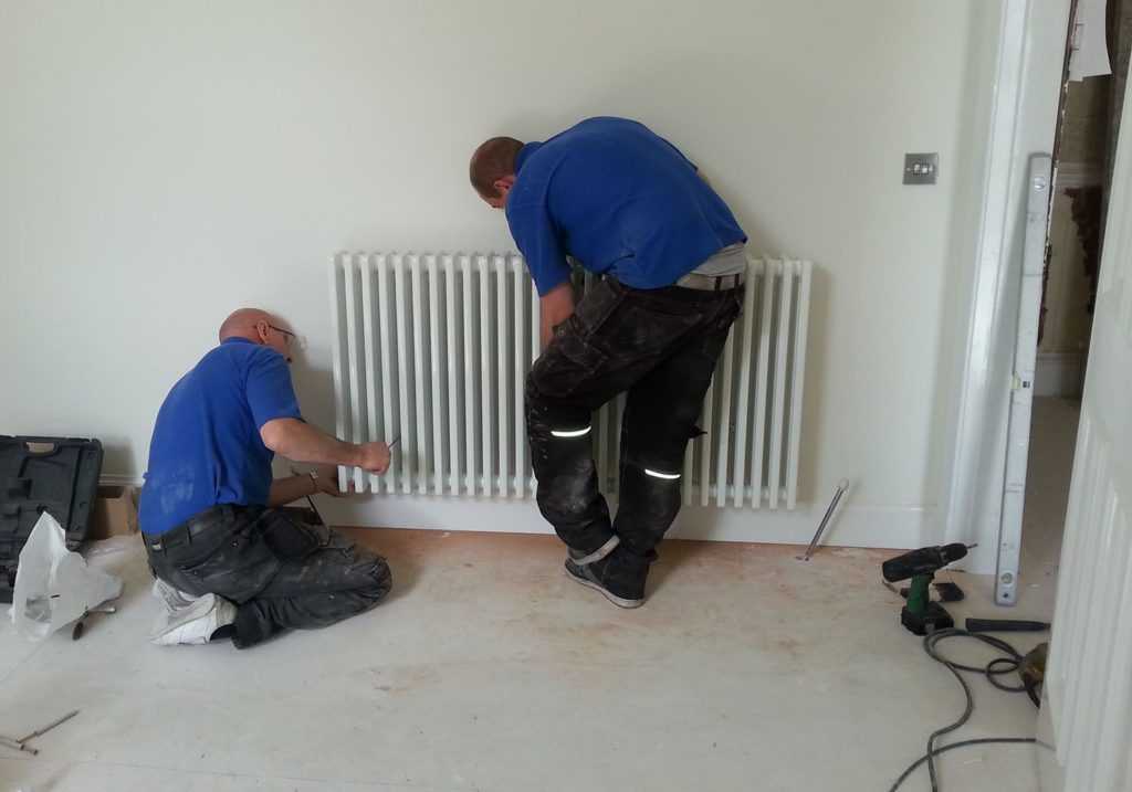 Монтаж радиатора Монтаж чугунного радиатора